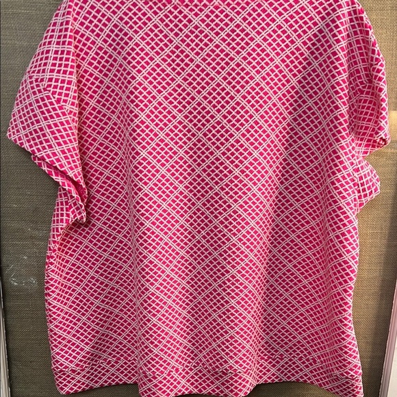 Pink and White Boxy Blouse with Relaxed Fit - Picture 5 of 5